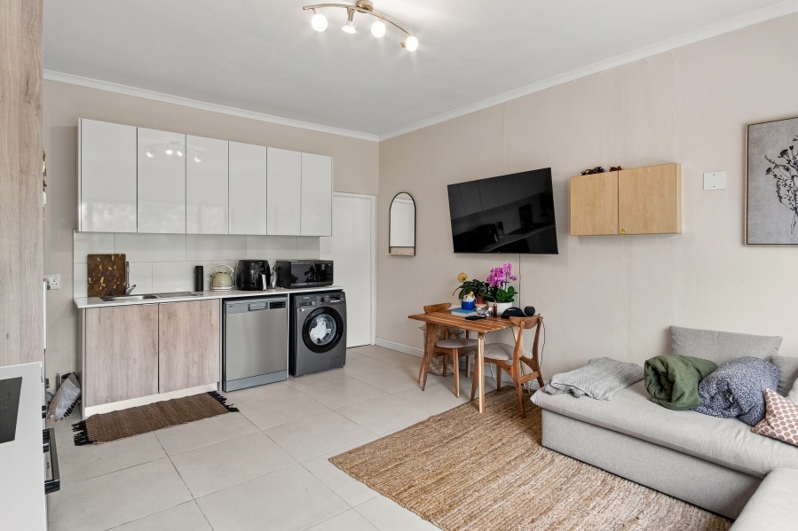 1 Bedroom Property for Sale in Kenilworth Western Cape